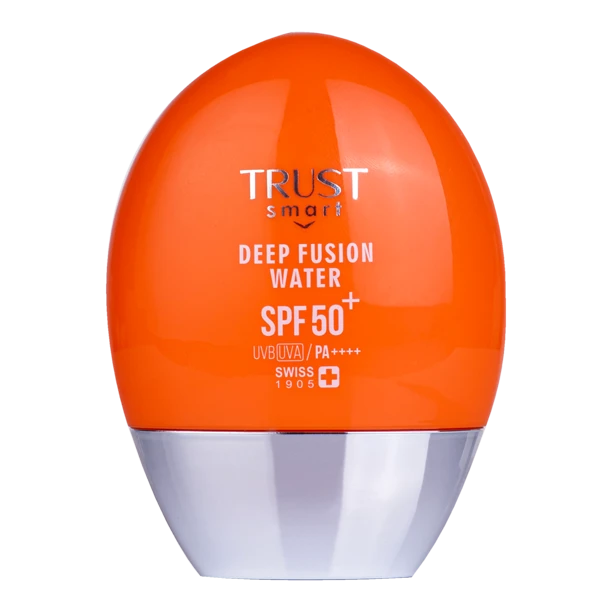 ضد آفتاب دیپ فیوژن واتر تراست اسمارت SPF50 فاقد چربی مناسب انواع پوست